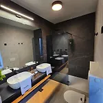 Guest house Ma Pe Luxury