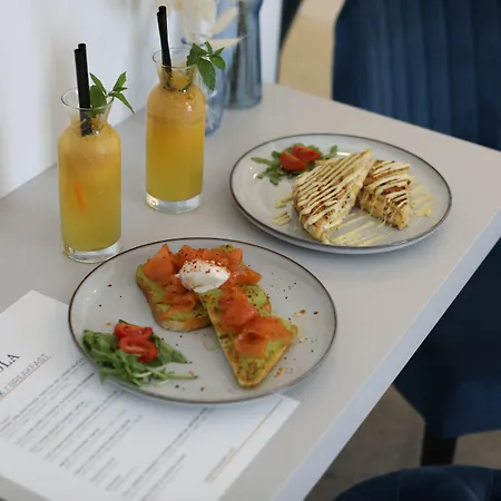 Ma Pe Luxury Πανσιόν 4*