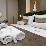 Ma Pe Luxury